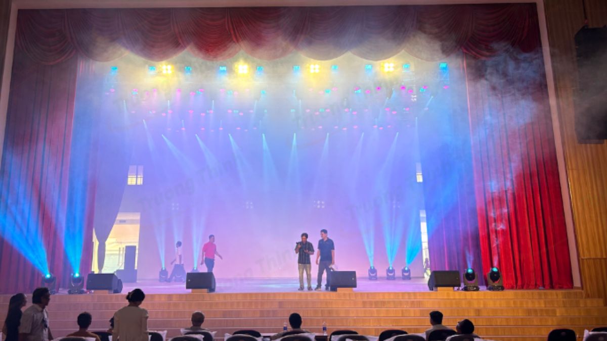 DSP trong sân khấu hội trường