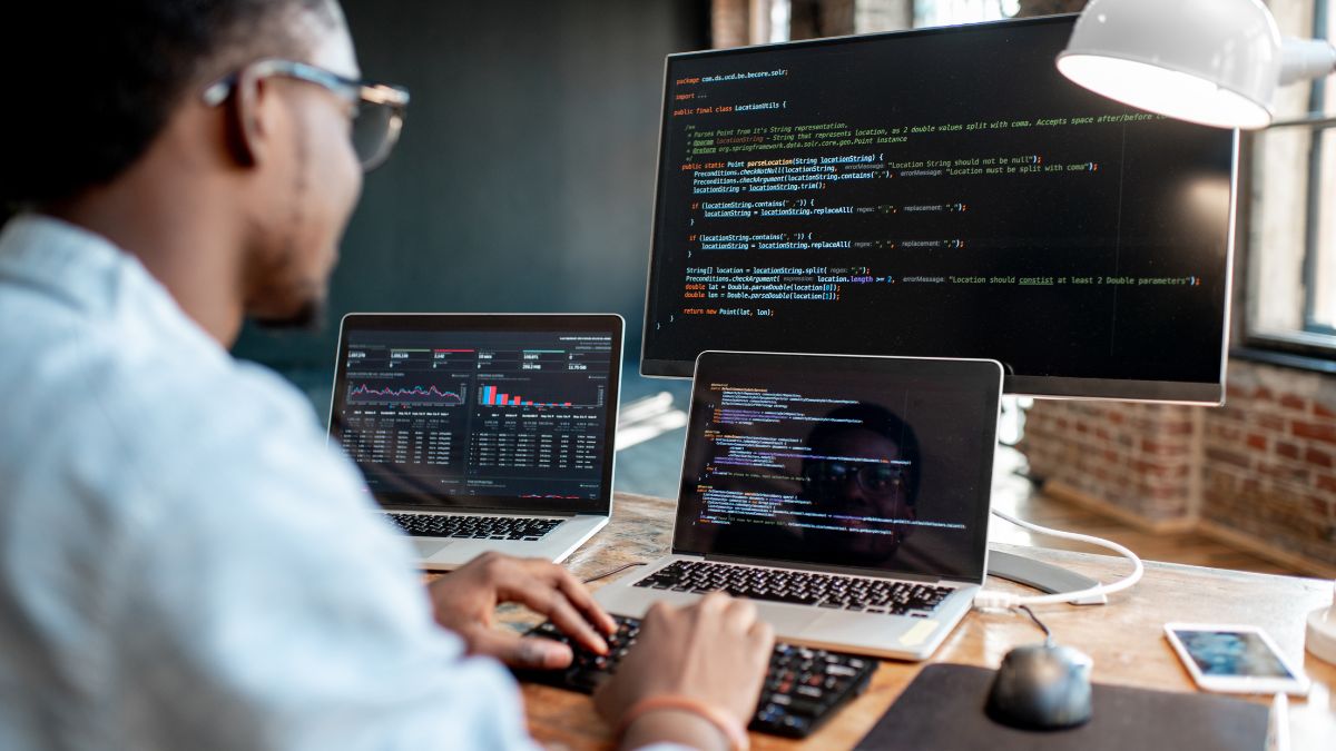 Hàm split trong Python giúp phân chia chuổi hay ngăn cách giữa các phần tử