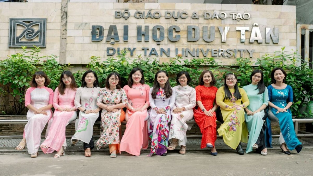 Một số khoản phí phụ thu bắt buộc tại Đại học Duy Tân 