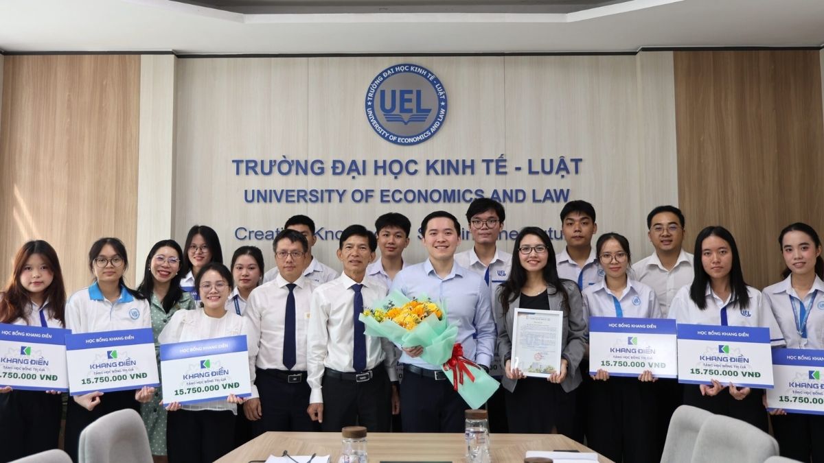 Đa dạng các loại học bổng dành cho sinh viên UEL