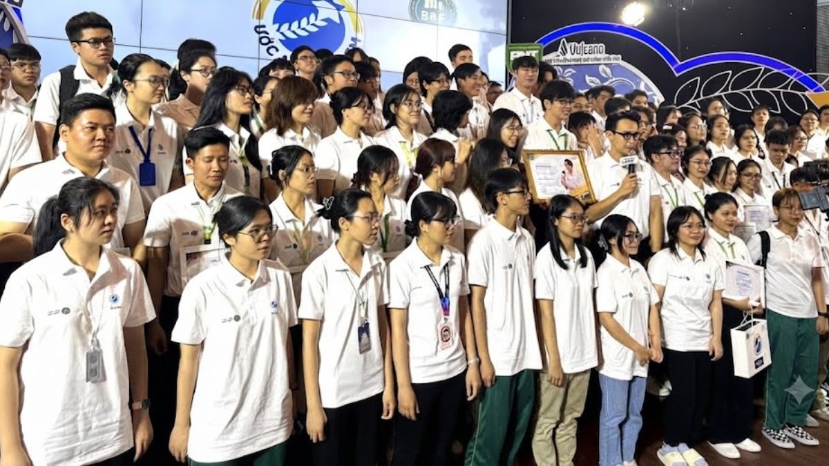 Chính sách học bổng và học phí tại Đại học Y khoa Phạm Ngọc Thạch