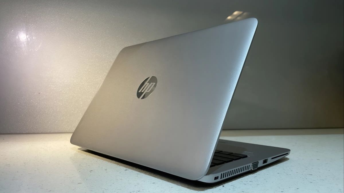 HP EliteBook 820 G3 được giới thiệu vào năm 2016
