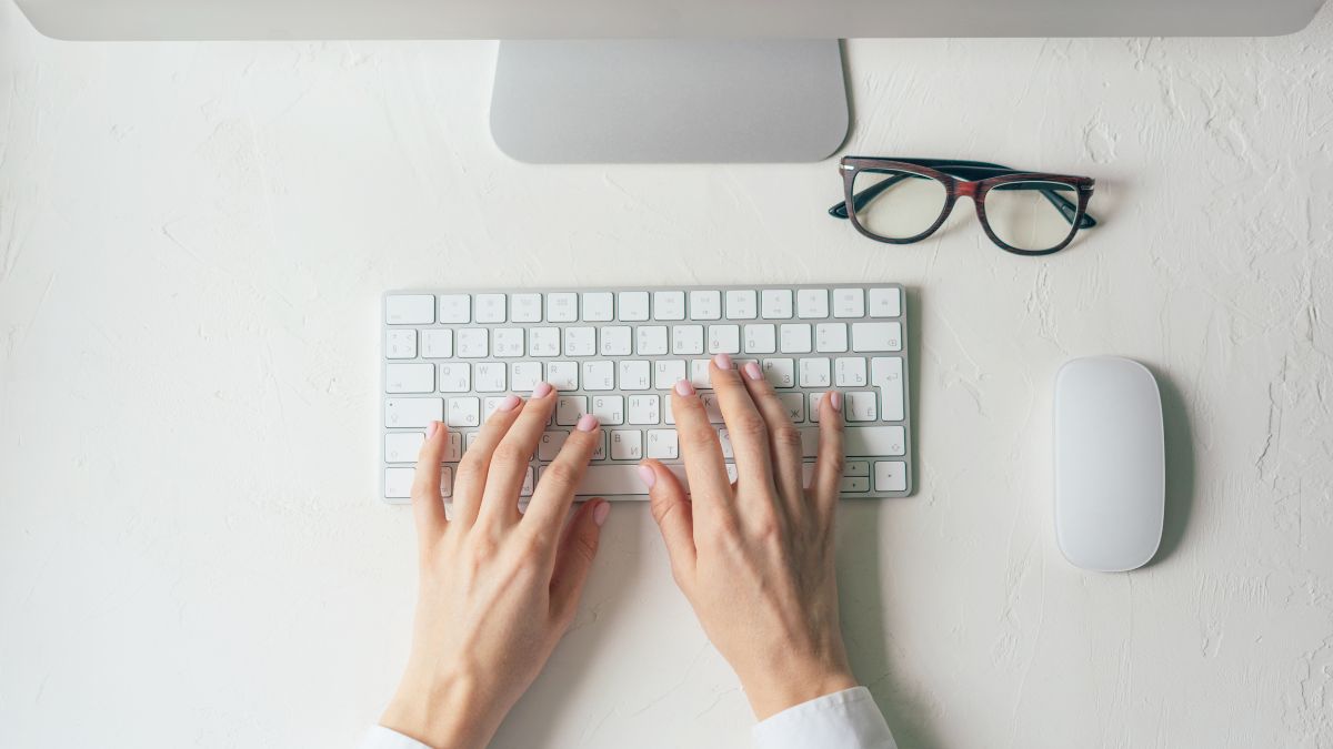 Keyboard hay nói theo cách quen thuộc là bàn phím máy tính