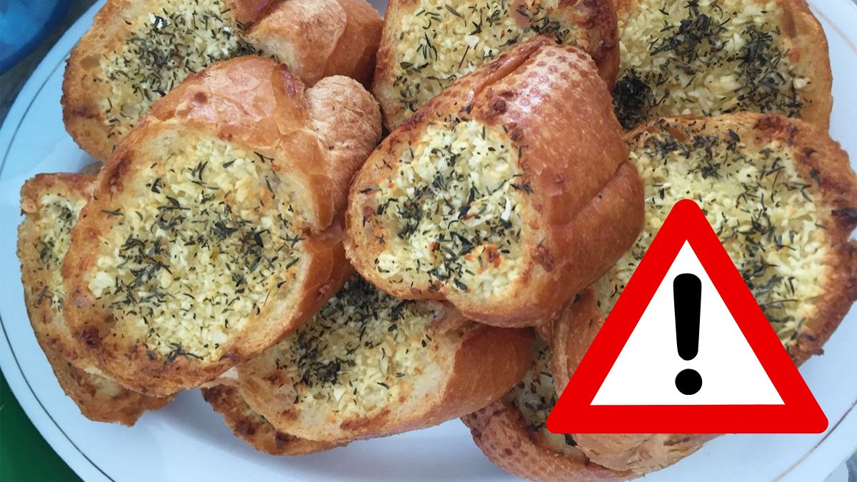 Cách tránh món bánh bị bơ tỏi cứng hoặc cháy