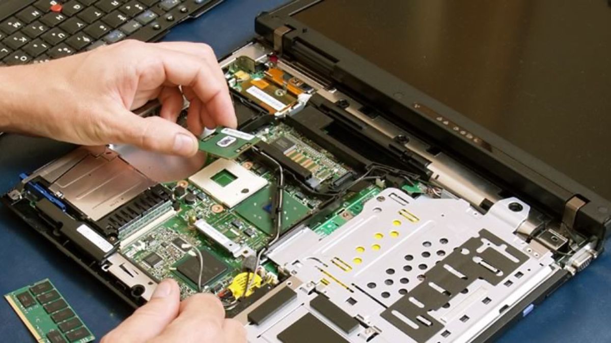 Trường hợp cần mang laptop đến trung tâm sửa chữa