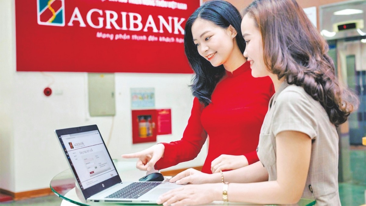 Cách theo dõi và tra cứu lịch nghỉ Tết của các ngân hàng