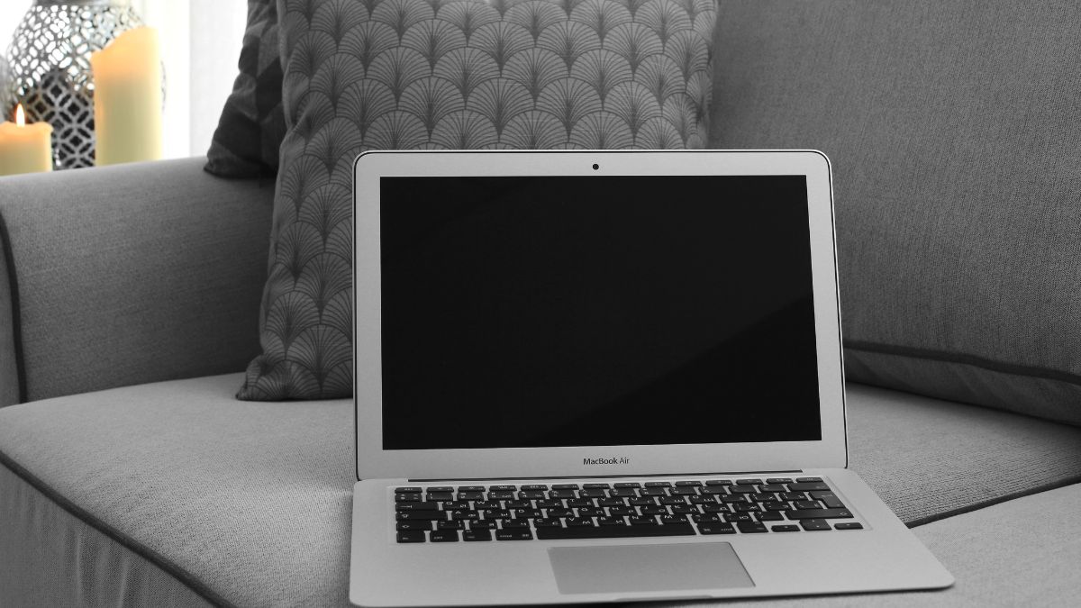Những nguyên nhân khiến Macbook không lên màn hình