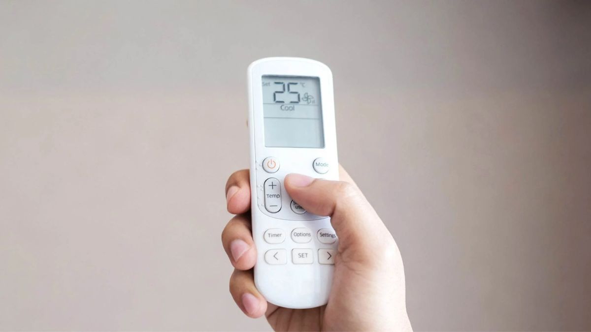 Kiểm tra nguồn điện và khởi động lại máy