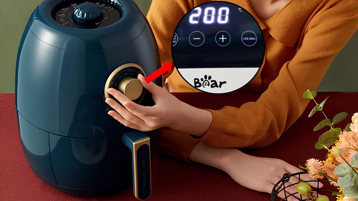 Cách vệ sinh và khử mùi nhựa nồi chiên không dầu mới bước 4