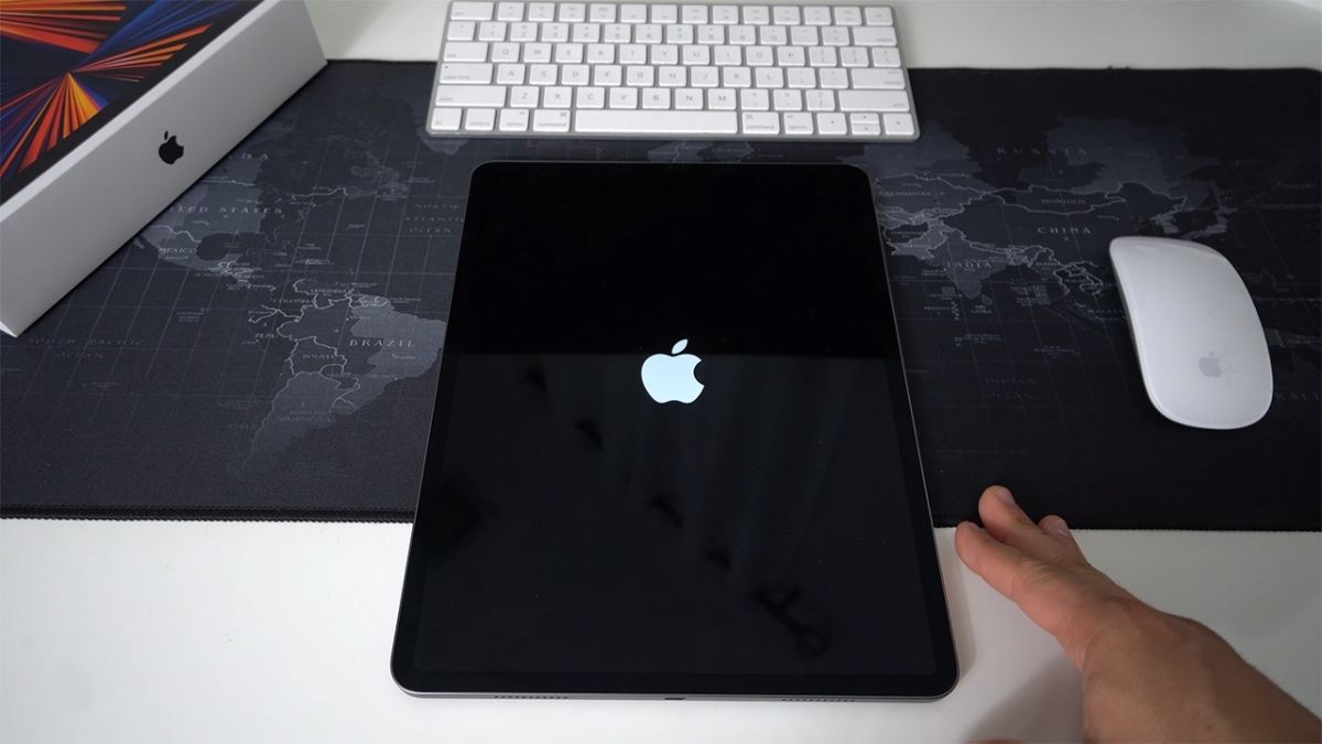 Mang iPad đến trung tâm bảo hành và sửa chữa