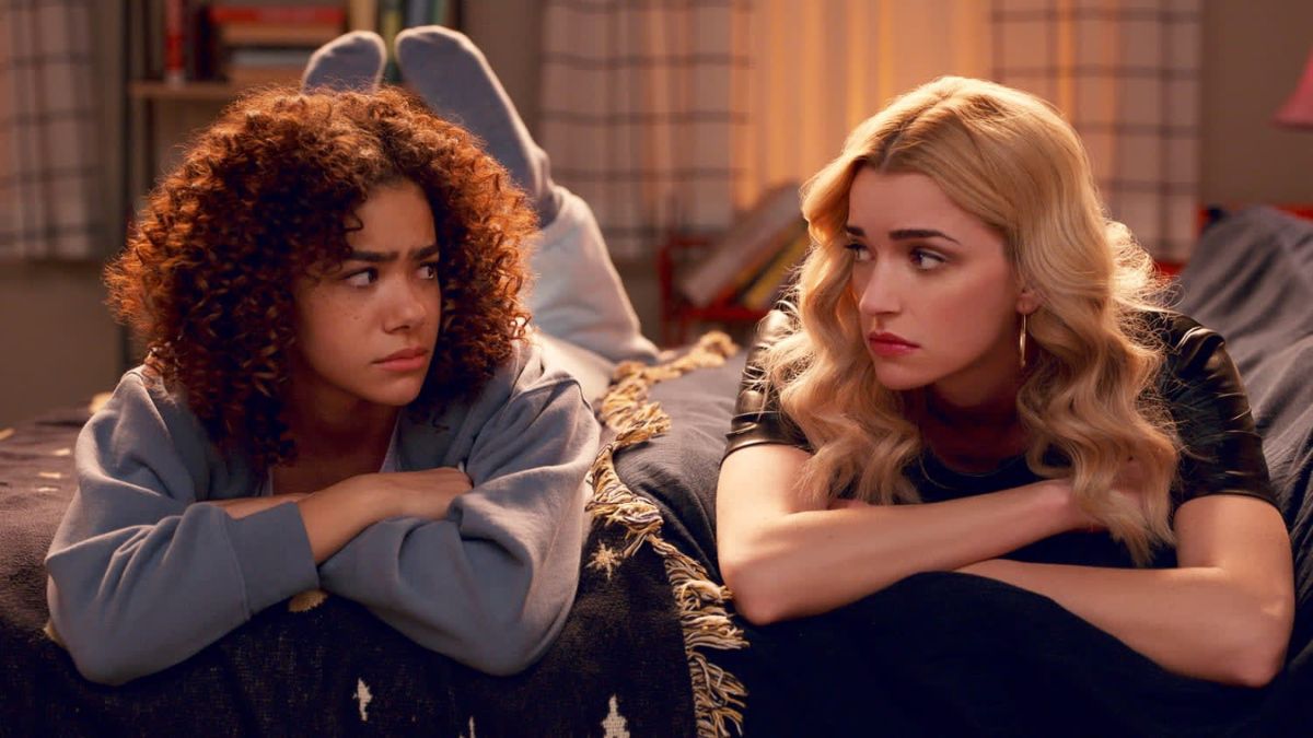 Ginny & Georgia mùa 3 là bộ phim tâm lý hài kịch đáng xem trên Netflix