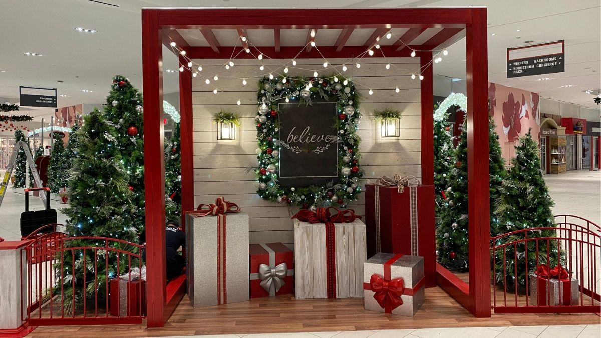 Làm tiểu cảnh Noel với cây thông (Mẫu 3)