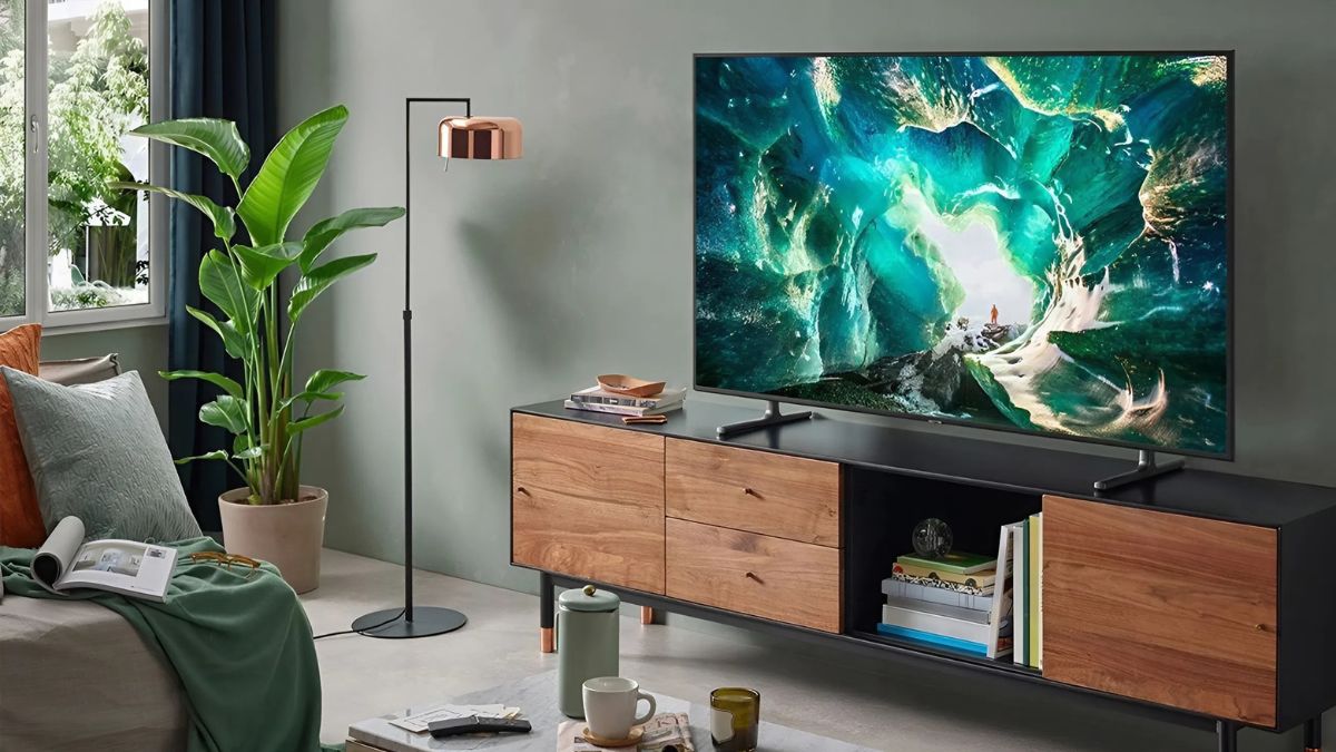 Tivi là thiết bị điện tử dùng để thu, xử lý và hiển thị hình ảnh cùng âm thanh