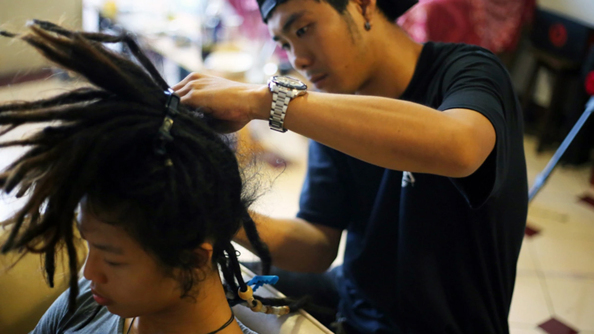 Giá làm tóc Dreadlock tùy thuộc vào kiểu tóc và độ dài ngắn