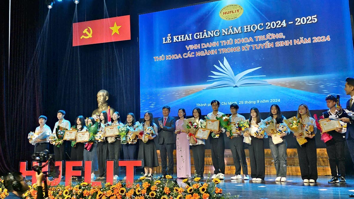 Đại học Ngoại ngữ Tin học là trường có số điểm cao đi đôi với chất lượng