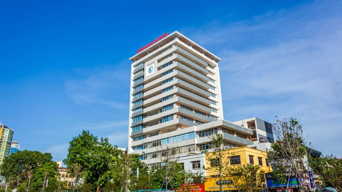 Thông tin về trường Đại học Luật Hà Nội