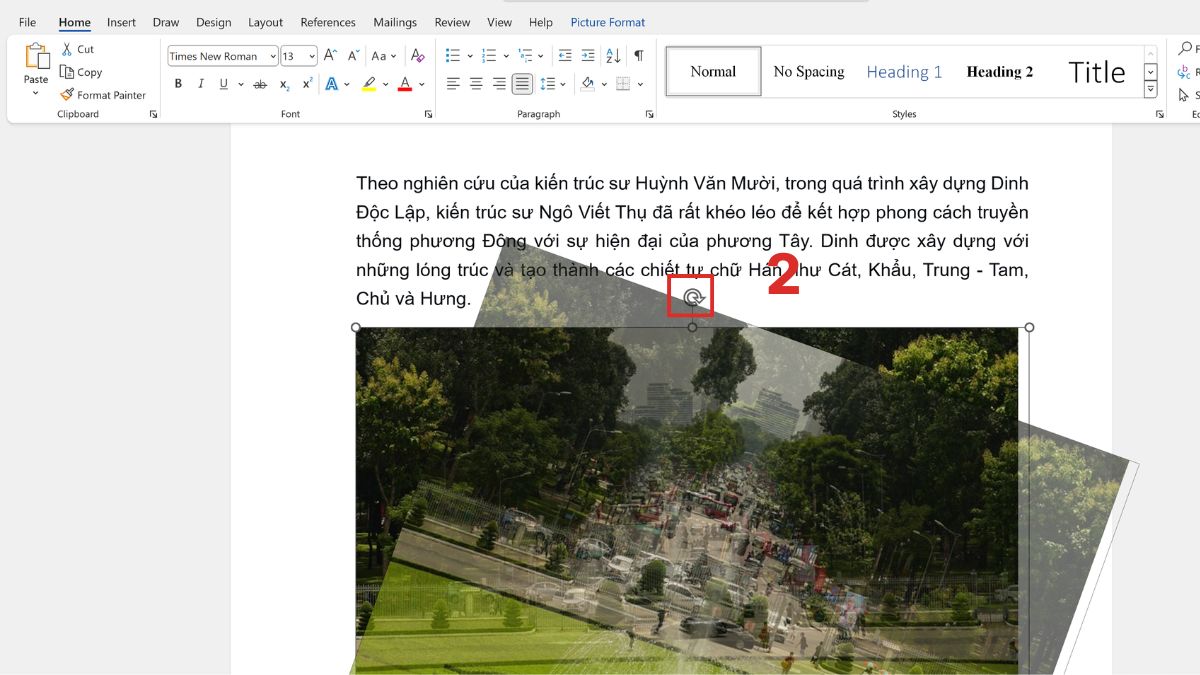 Xoay ảnh trực tiếp trong Word bằng chuột bước 2