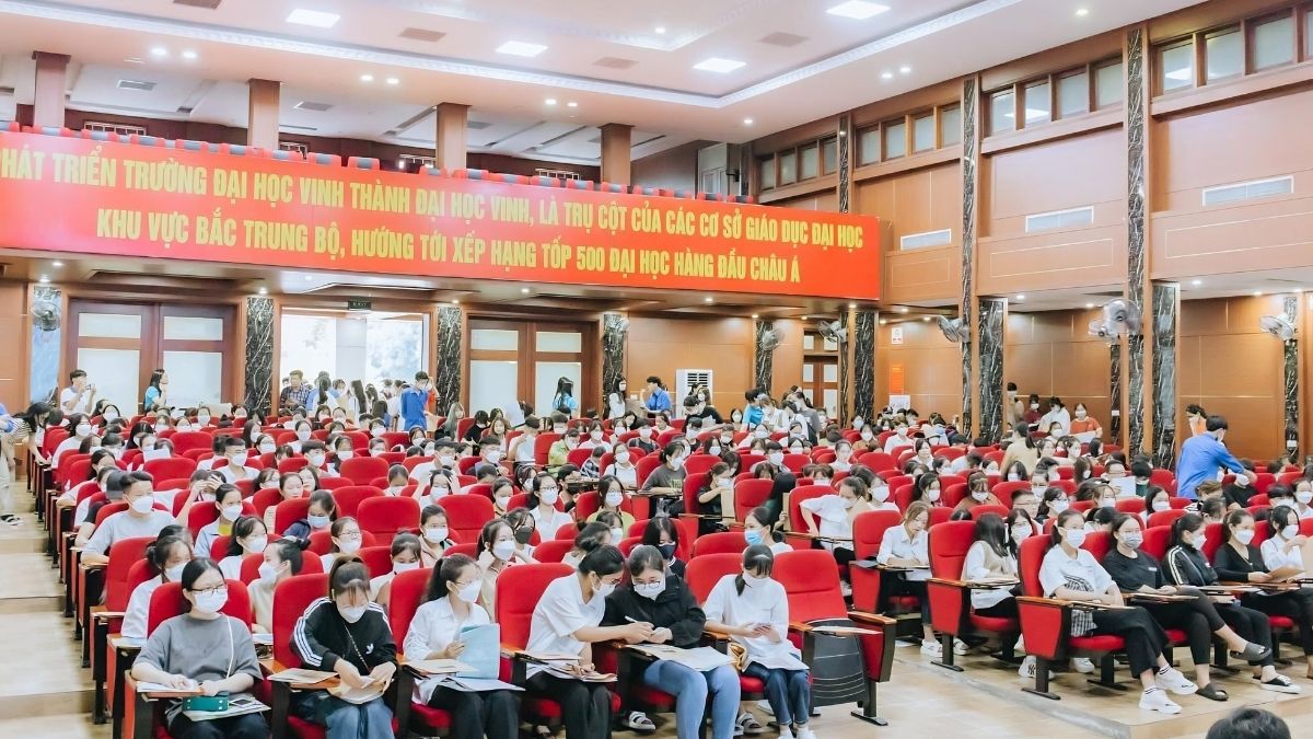 Điểm chuẩn các ngành sư phạm tại Đại học Vinh 2025