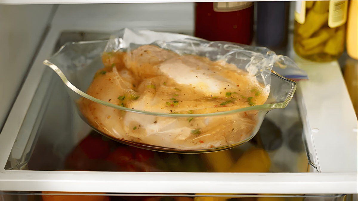 Có nên ướp gia vị trước khi bảo quản không?