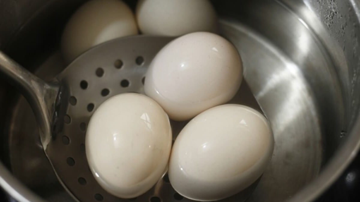 Cách bảo quản trứng vịt lộn đã luộc