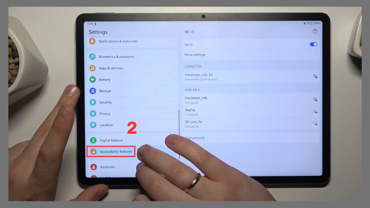 Tìm kiếm mục Tính năng trợ năng