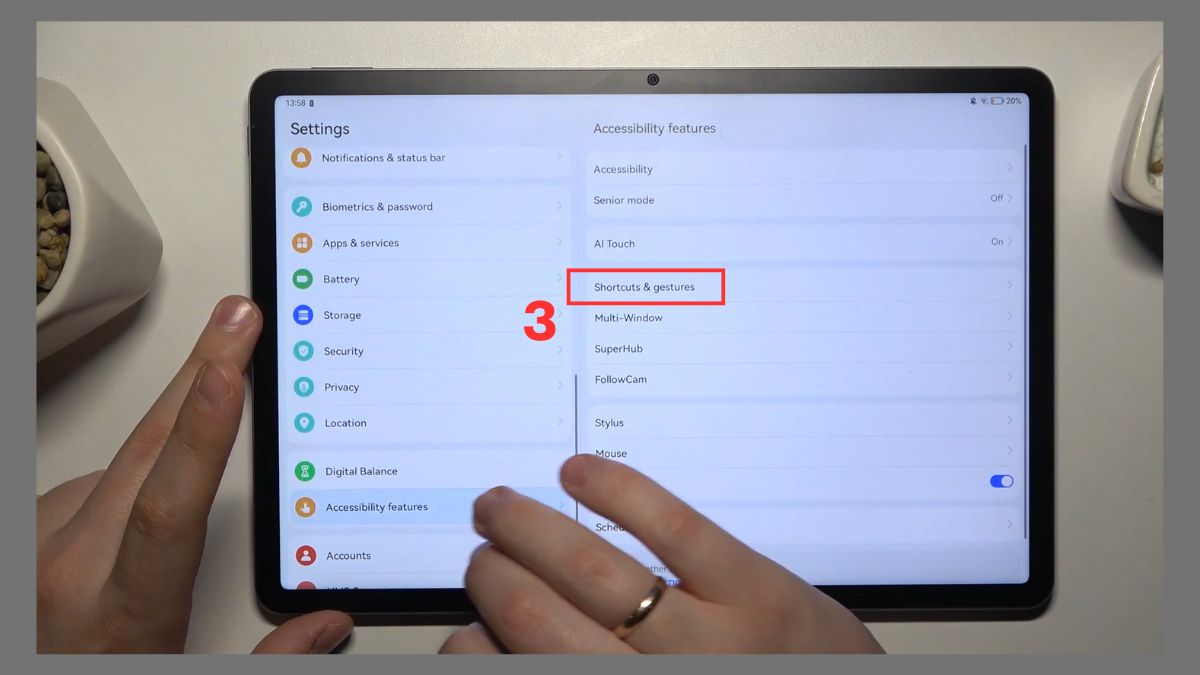Kích hoạt Lối tắt & cử chỉ