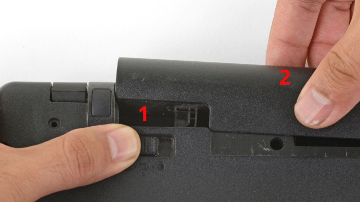 Cách tháo pin laptop Asus rời