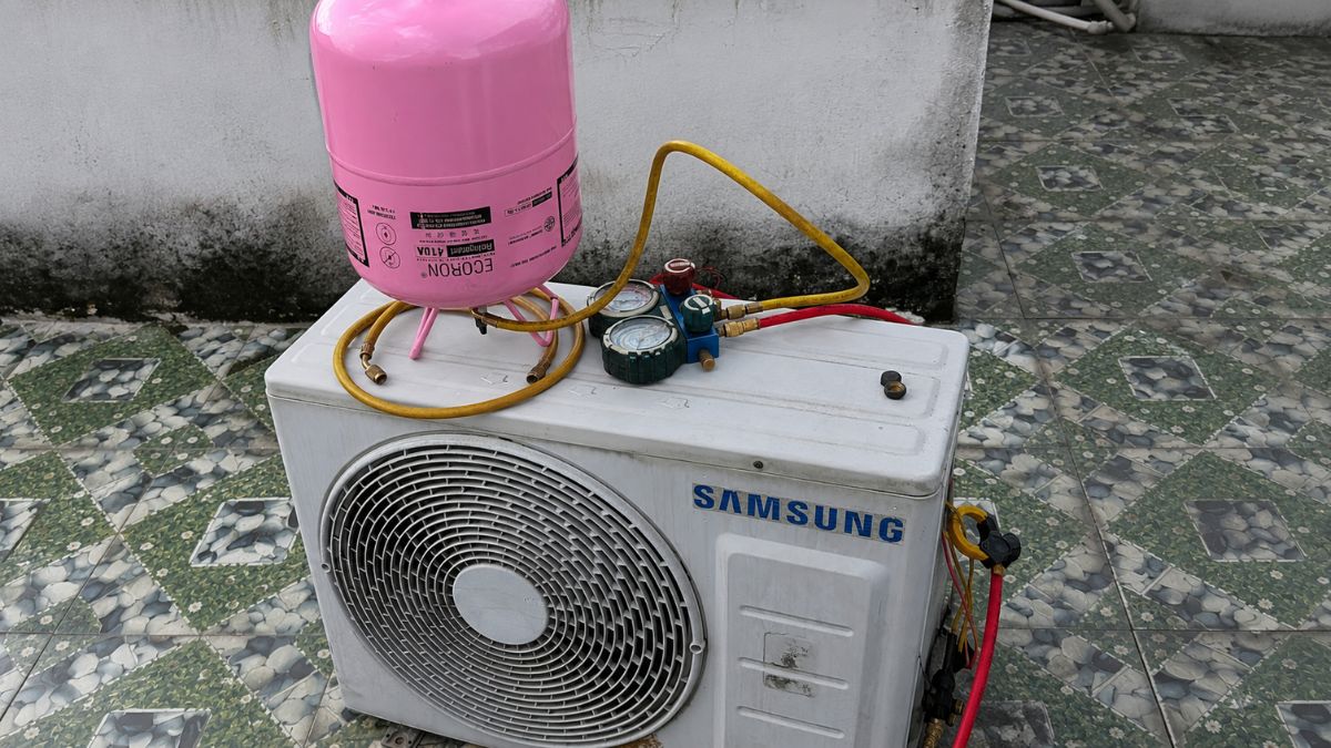 Máy lạnh bị thiếu gas hoặc rò gas