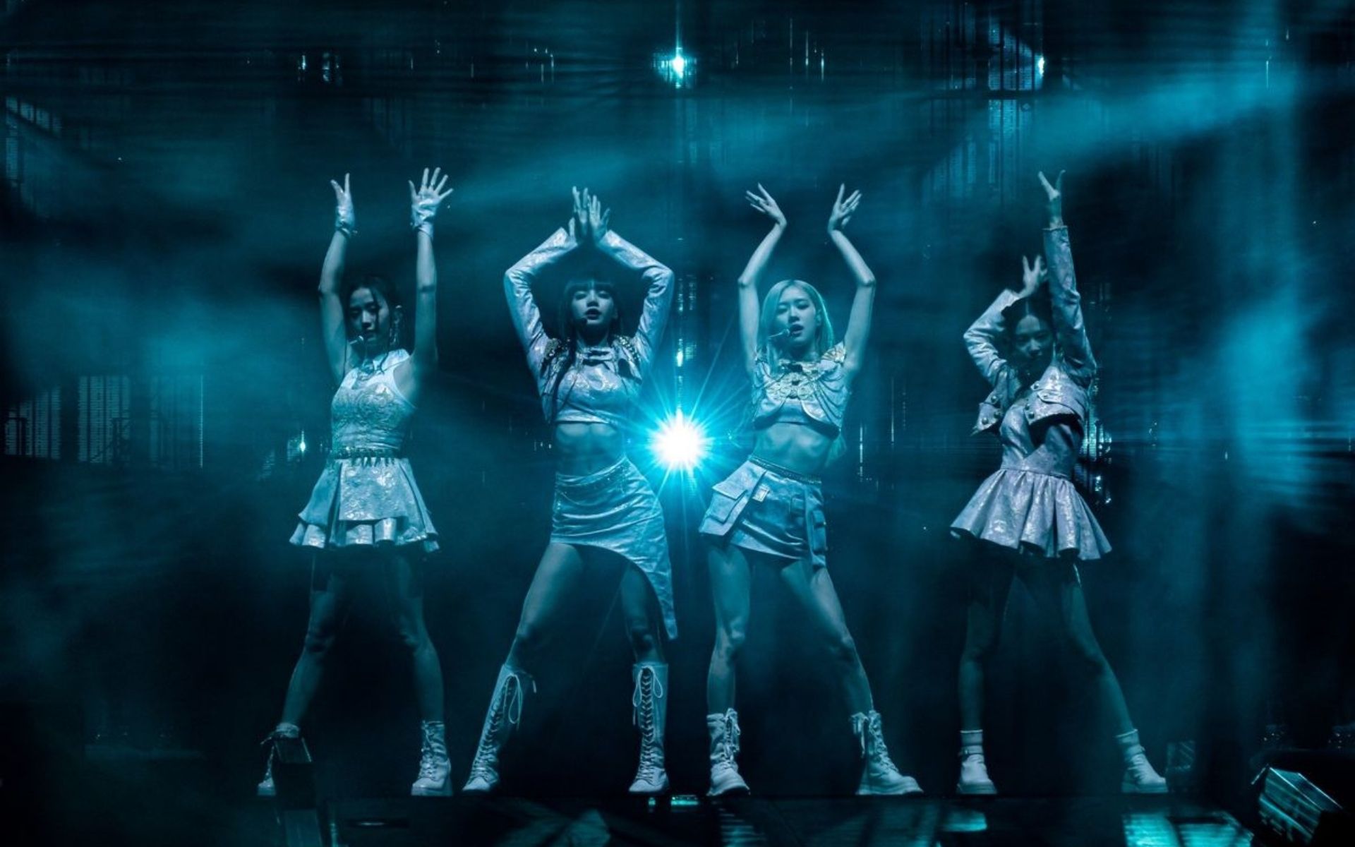 Hình nền BLACKPINK Coachella ma mị