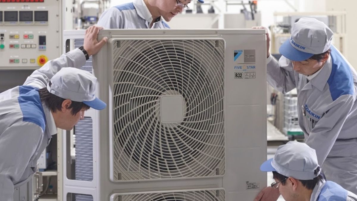 Khi nào cần gọi kỹ thuật viên Daikin?