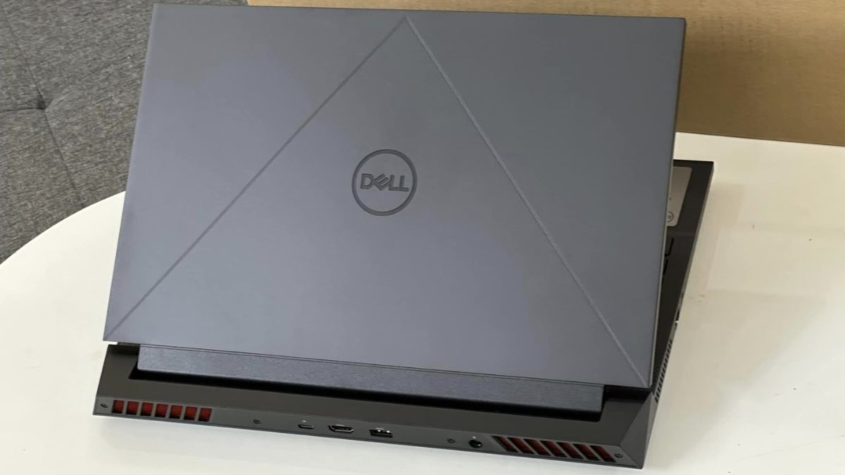 Laptop có đèn bàn phím Dell G15 5530 - 2023