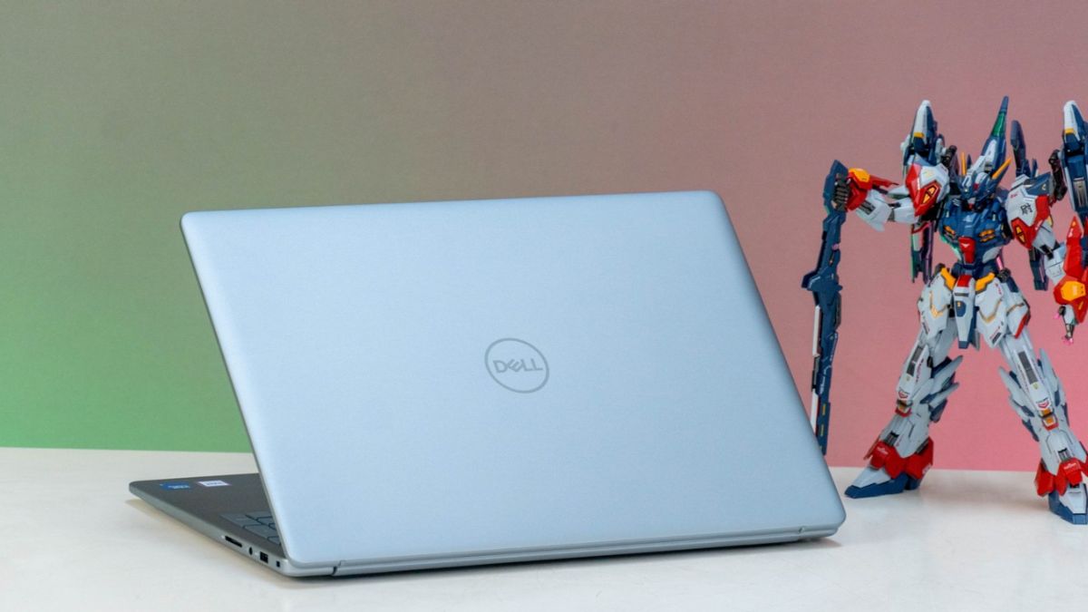 Dell Inspiron 5640 - 2024