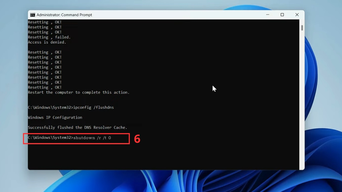 : Nhập lệnh shutdown /r /t 0 rồi nhấn Enter 