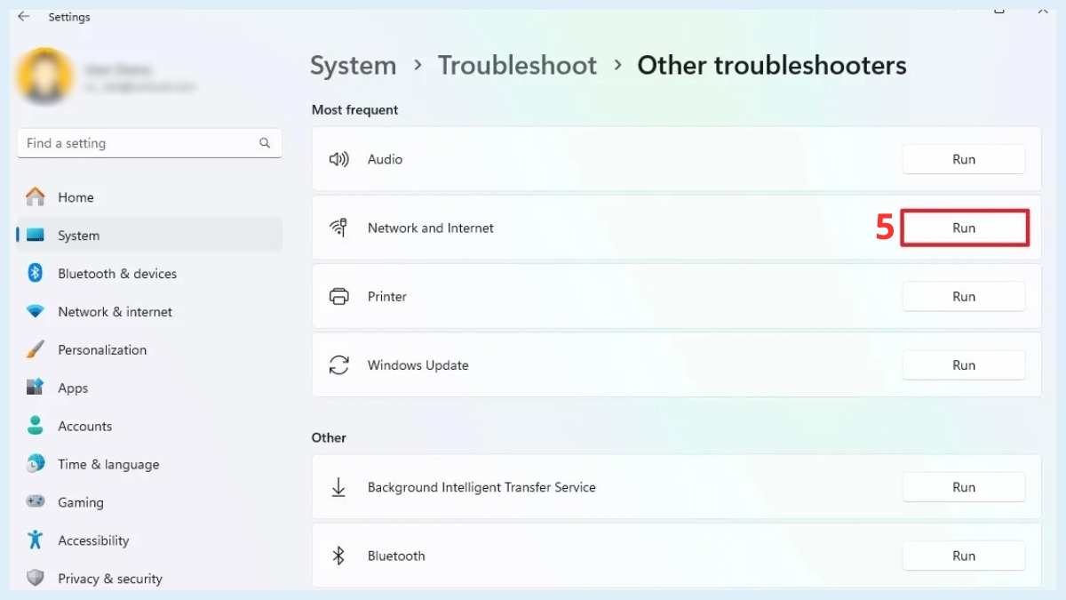 Tìm mục Network and Internet