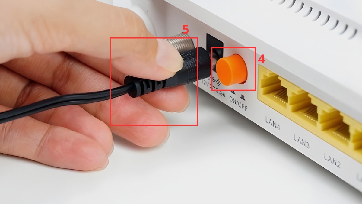 Tắt rồi rút nguồn trong khoảng 1-2 phút