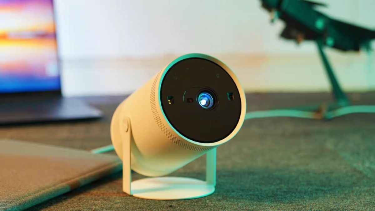 Máy chiếu mini và máy chiếu di động