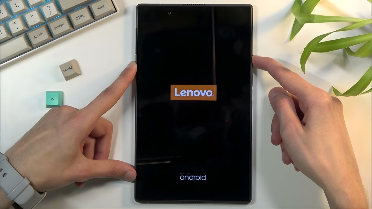 Cách khắc phục máy tính bảng Lenovo bị treo logo bằng cách khởi động lại
