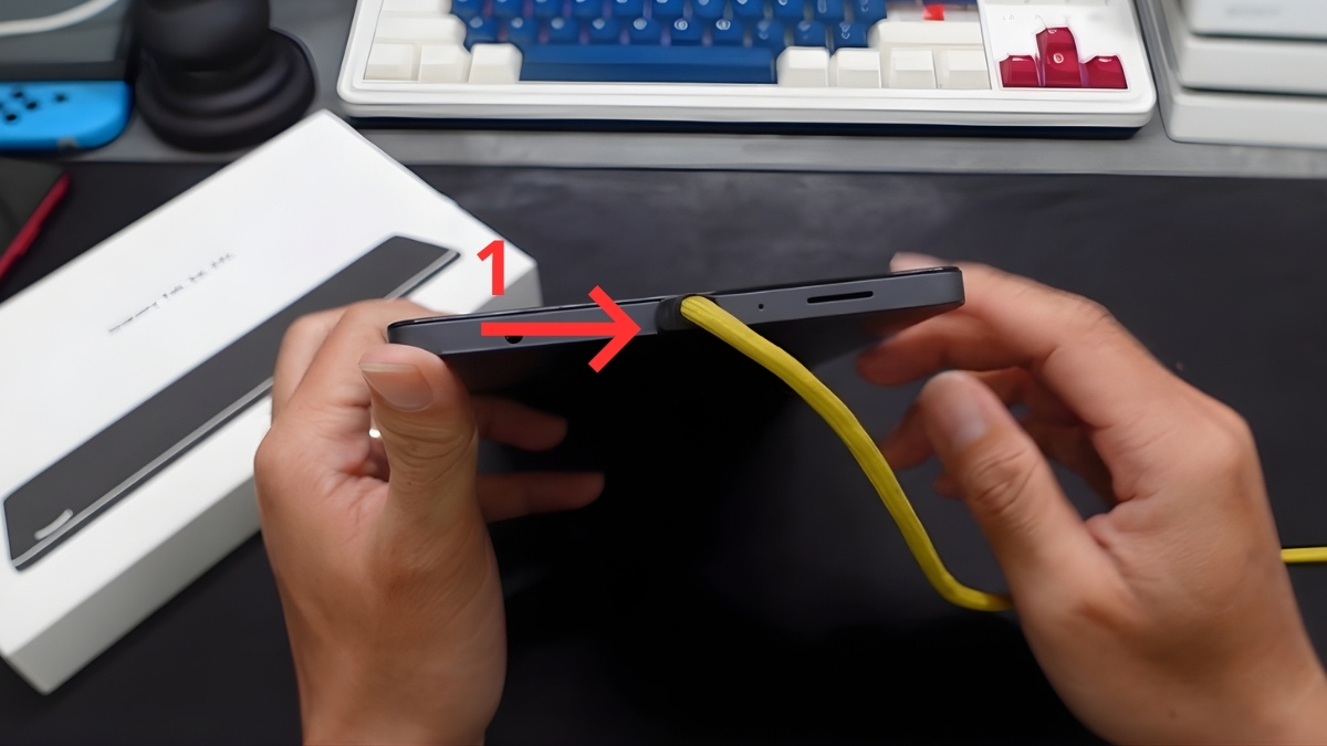 Kết nối với máy tính qua cáp USB