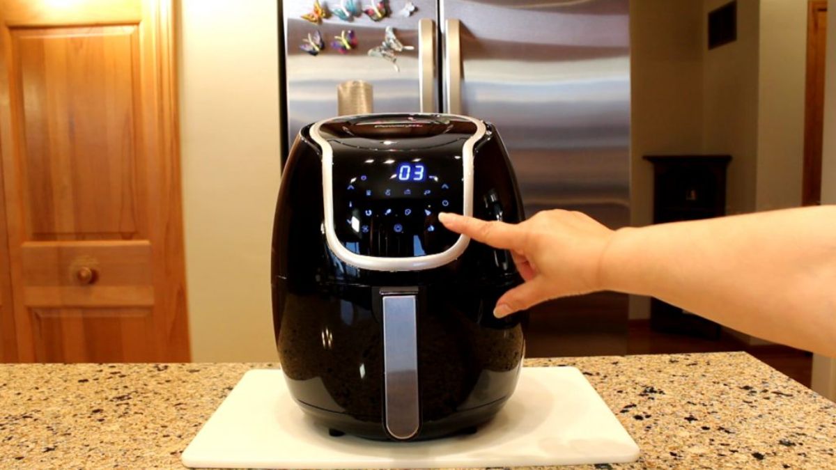 Khởi động nồi chiên ở mức 180°C