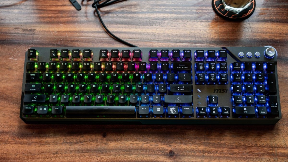 Quà tặng bạn trai bàn phím cơ gaming