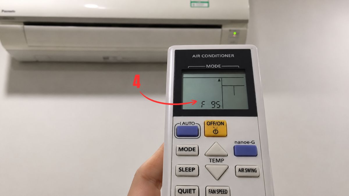 Mã lỗi hiển thị trên màn hình chính