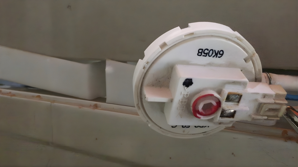 Phao áp lực bị hư