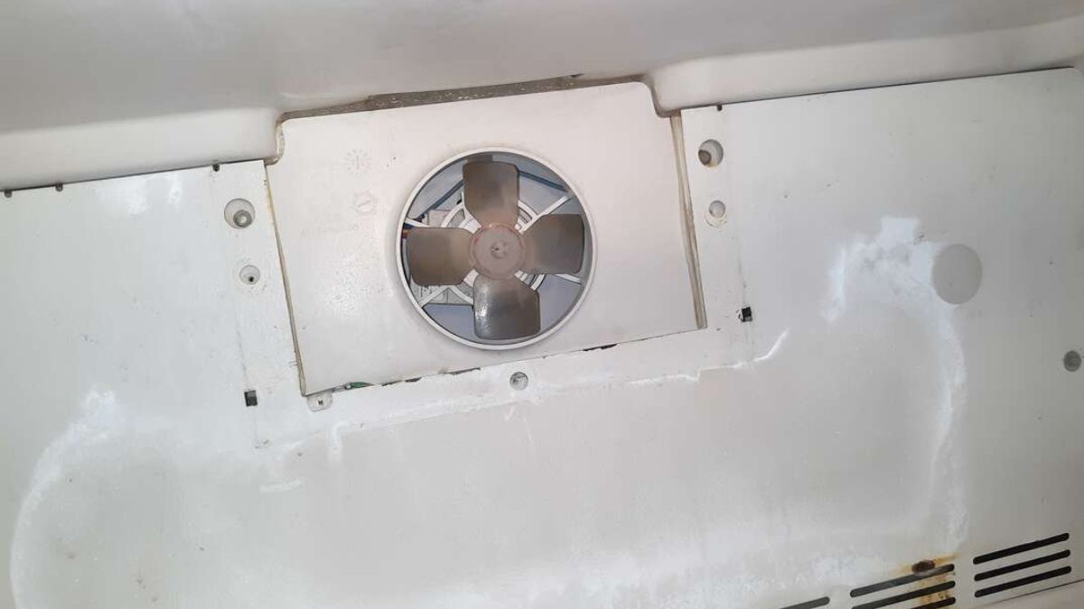 Quạt gió bị khô hoặc hỏng