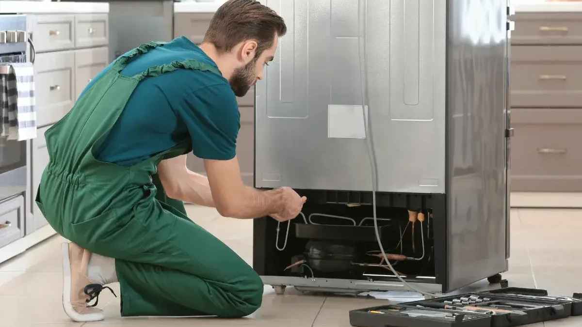 Sửa tủ lạnh ngăn đá lạnh nhưng ngăn mát không lạnh bao nhiêu tiền?