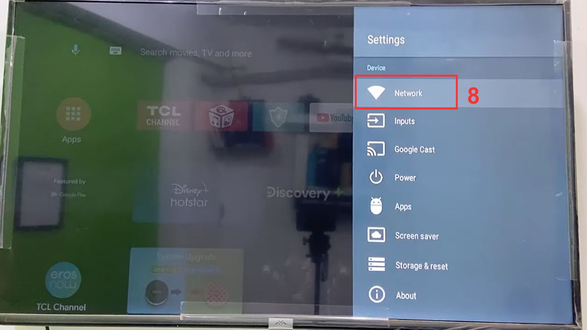 Chọn Network trong Settings