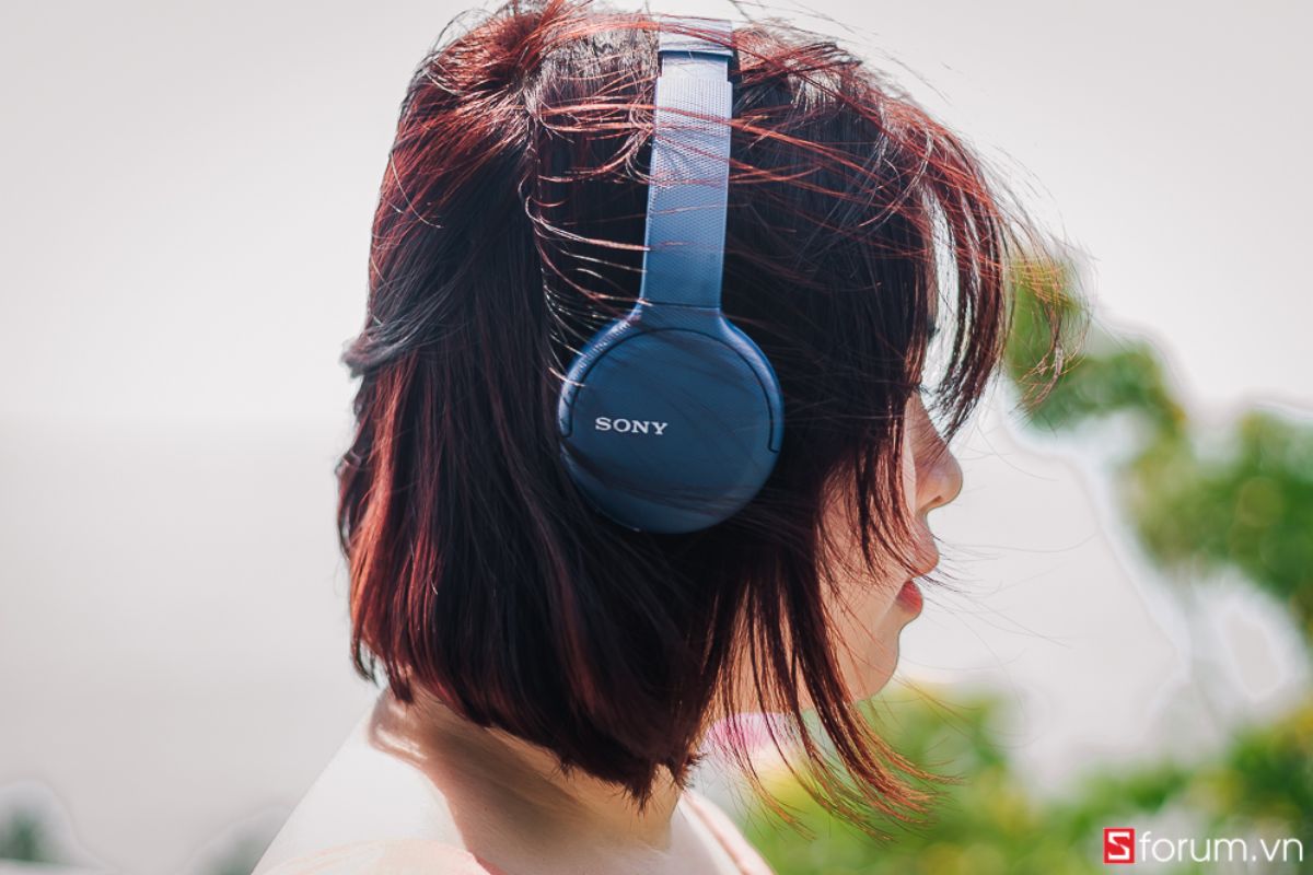 Ambient Sound là chế độ cho phép tai nghe thu lại âm thanh xung quanh