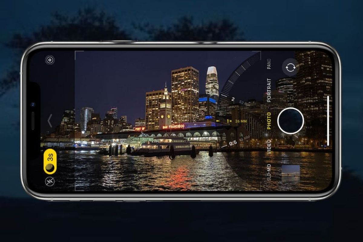 Tìm hiểu chế độ Ban đêm trên iPhone
