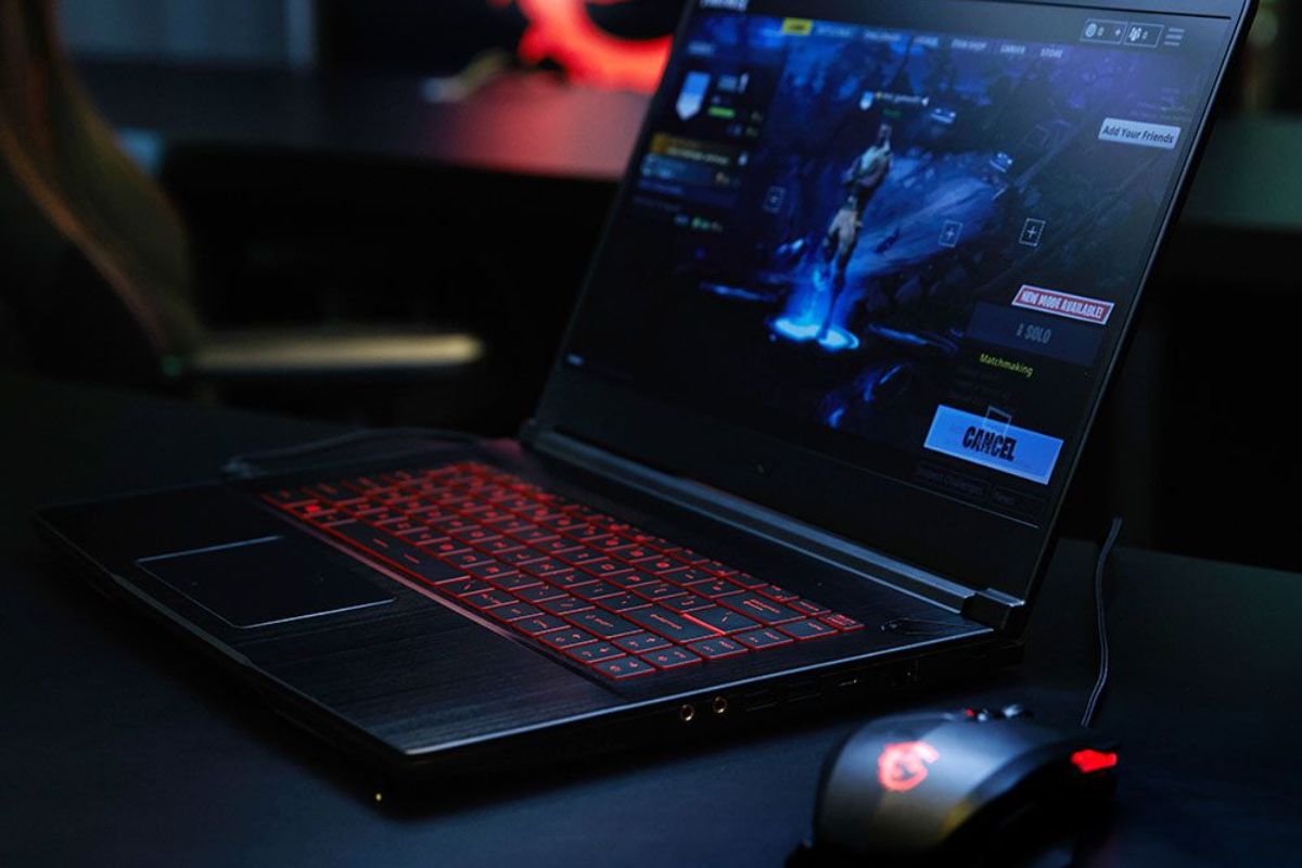 Laptop bị nóng khi chơi game ảnh hưởng nhiều đến hiệu suất máy lâu dài