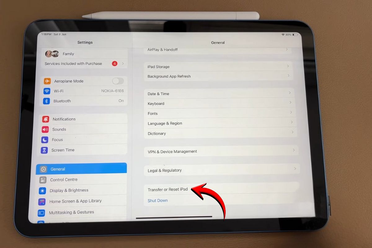 Khôi phục lại cài đặt gốc iPad bước 2