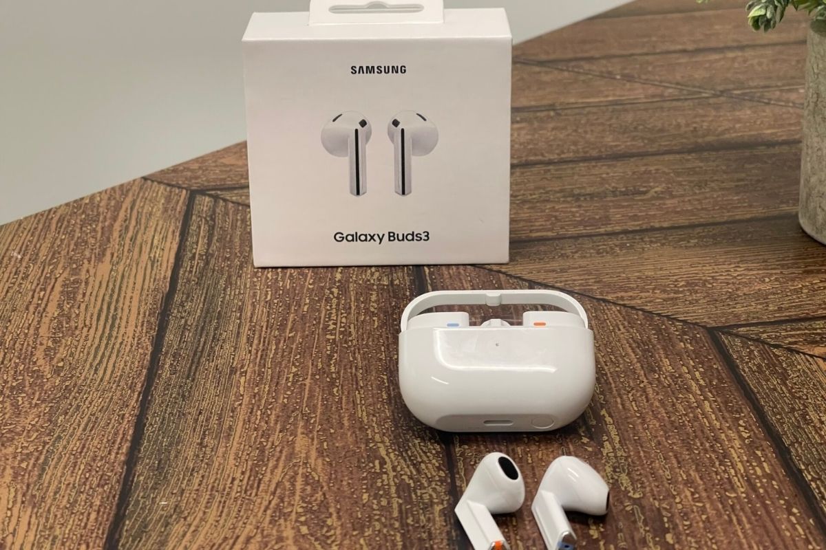 Samsung Galaxy Buds 3 là tai nghe không dây với thiết kế mở (Open-type)